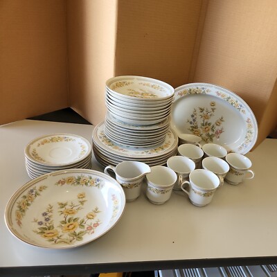 Style House Rose Garden Fine China 44 Pcs Japan Dinner, Cups