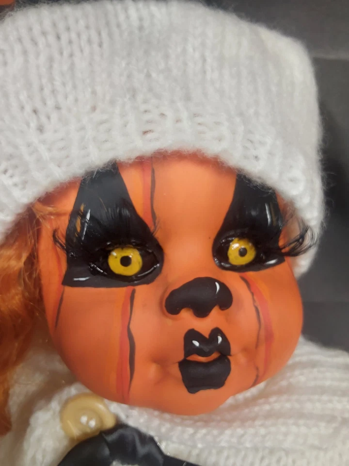 Sinisterly Sissy's 'Toot ' Undead, Spooky, Creepy, Haunting, Halloween, 21 inch - Image 2 of 4