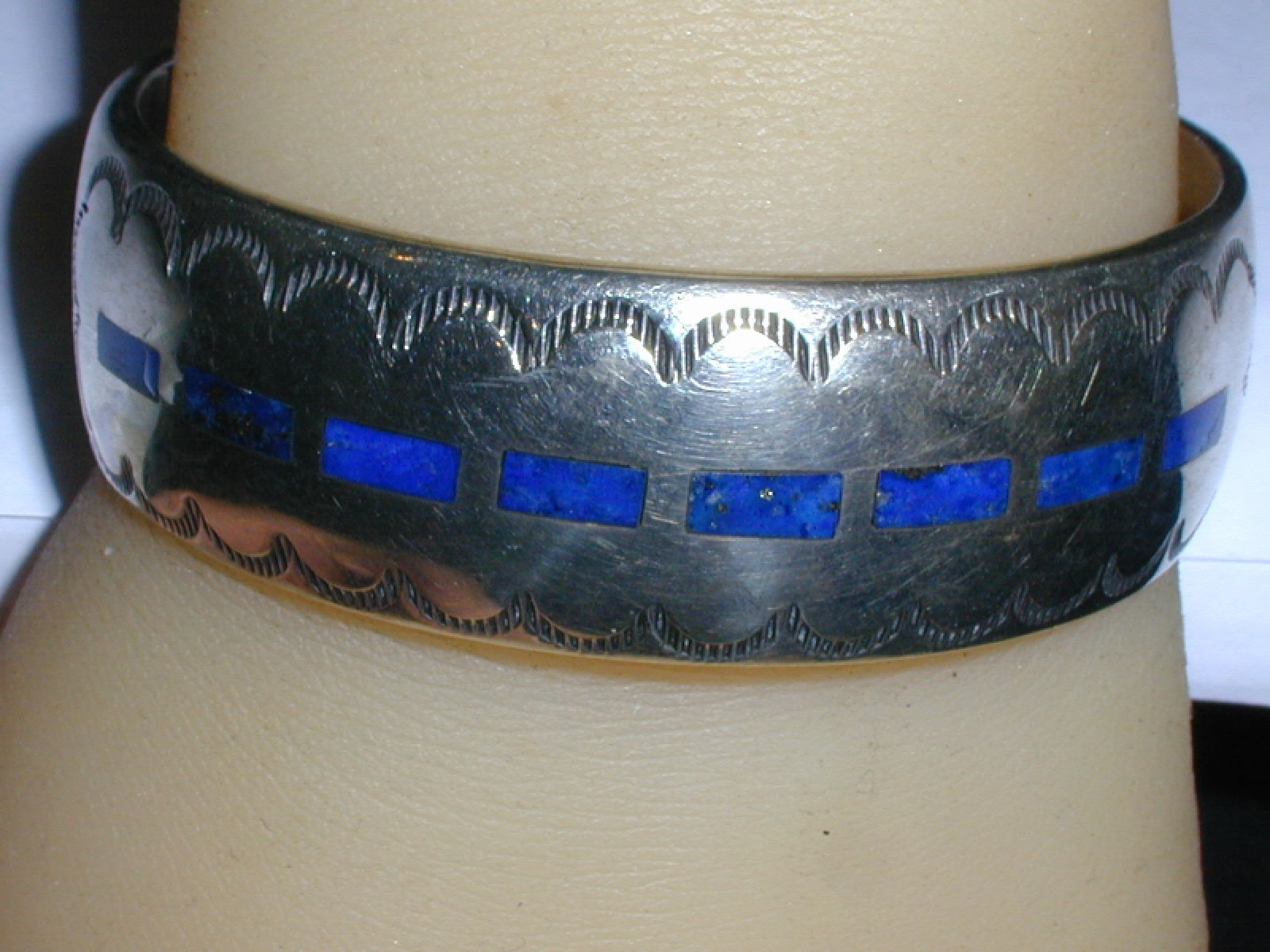 TC- TOMMY CHARLIE NAVAJO HEAVY STERLING HAND TOOLED LAPIS CUFF BRACELET- 6 1/4"!