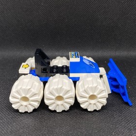 Lego. Vintage Space 1704 Ice Planet 2002 Ice Planet Satellite Plow