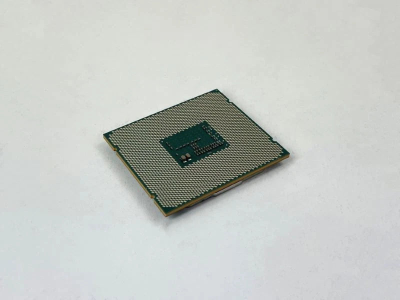 Процессор Intel SR206 2,4 ГГц 8-ядерный 20 МБ кэш E5-2630 V3 yz - Изображение 2 из 3