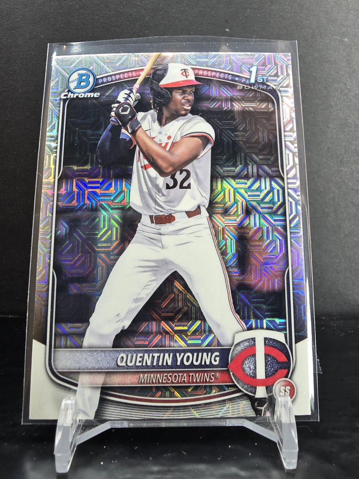 A272 - 2025 Bowman Draft Chrome Mega Mojo Refractor - #BDC-92 Quentin Young