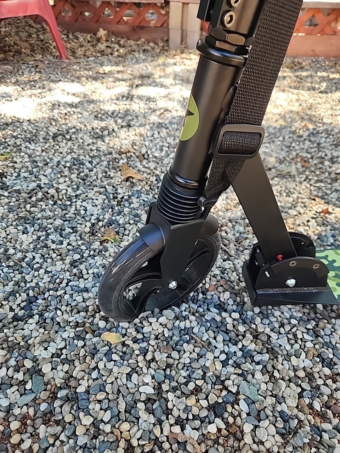 🔥LaScoota Kick Scooter for Ages 8-14. Lightweight Foldable Scooter - Cameo🔥