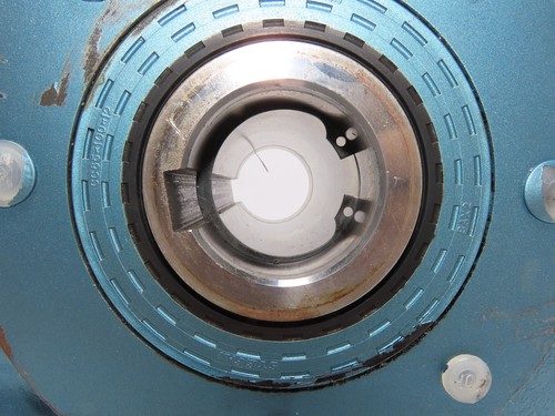 Sew Eurodrive 1HP Gear Motor 100.80:1 17 RPM Flanged Reducer - Picture 10 of 15