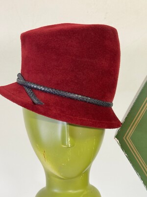 Hat Maker Philip Treacy Hat Shop Philip Treacy Red 100% Velour