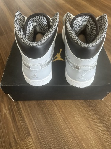 Air Jordan 1 Retro Mid Wolf Grey - Picture 3 of 6