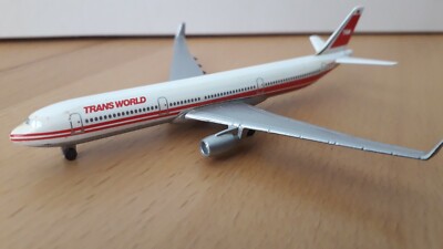 TRANS WORLD Airbus A330 Flugzeug SCHABAK 955 Länge ca 11 cm Spannweite ca 10 cm