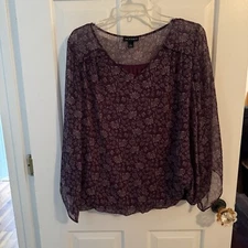 Womens I.N. Studio 3/4 Bell Sleeve Sleeve V-Neck Blouse - Sz L. Elastic Bottom