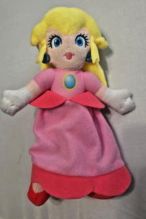 Princess Peach 6” Plush Nintendo Super Mario