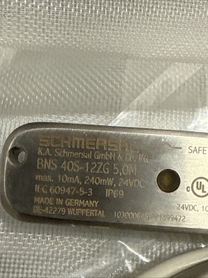 SCHMERSAL BNS 40S-12ZG-5.0 Meter 103000648 - New No Box