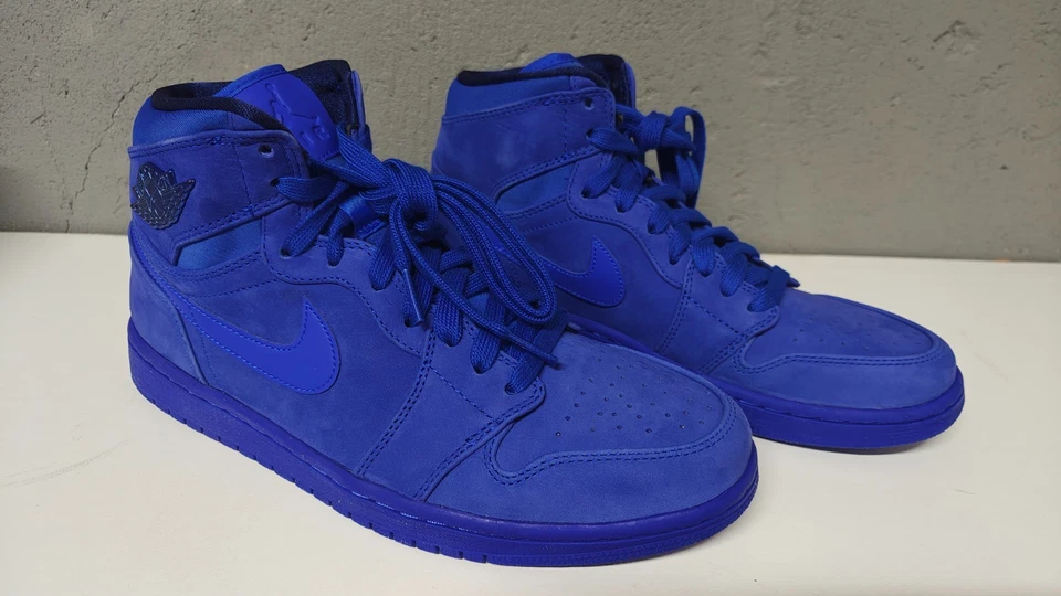 Camurça azul alta retrô premium tamanho 9,5 - Air Jordan 1 com - Imagem 4 de 4