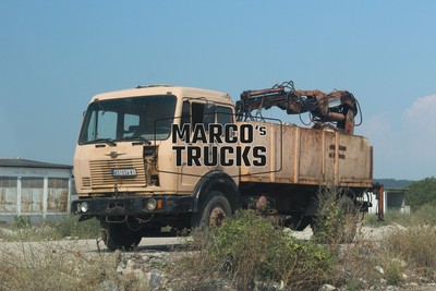 LKW Foto Mercedes-Benz tractor crane Kosovo beige #e7td