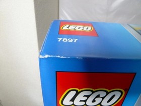 LEGO 7897 Passenger Train City Trains 2006 New Sealed