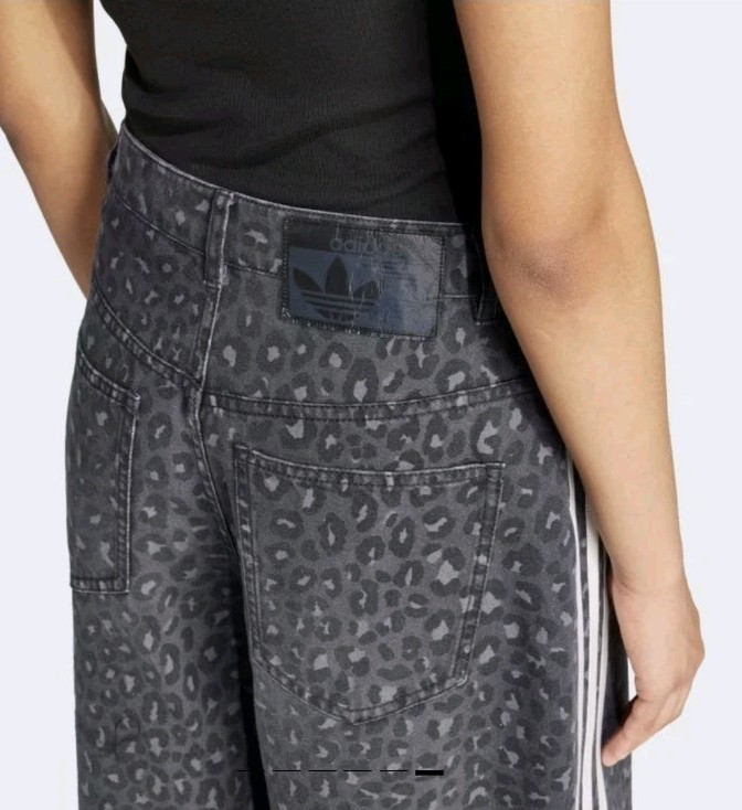 バミューダパンツ新作【ADIDAS】Denim Bermuda Shorts★ヒョウ Adidas Leopard Animal Print Bermuda Shorts 26 Nwt | eBay