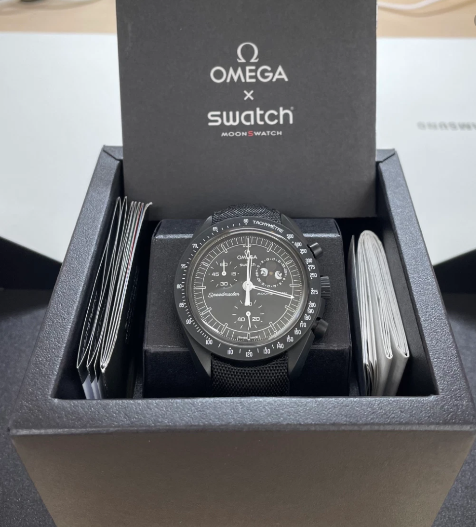 Swatch x Omega x Snoopy Bioceramic Moonswatch Mission To The Swatch x Omega x Snoopy Bioceramic Moonswatch Mission To The