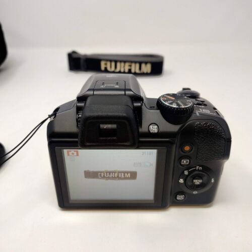 FujiFilm Finepix S Digital Camera S9400W - Picture 3 of 4