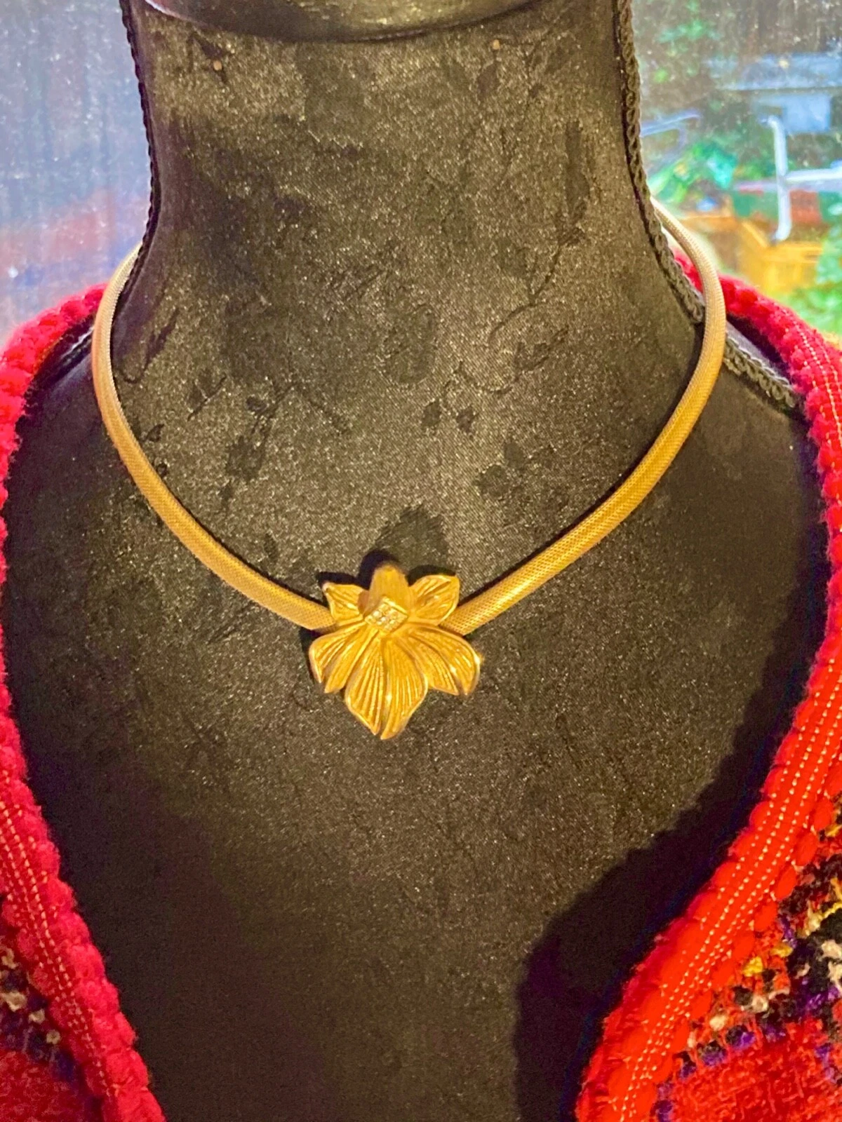 ras de cou signé sur le fermoir CHR   DIOR   jewelry N°2  Christian Dior