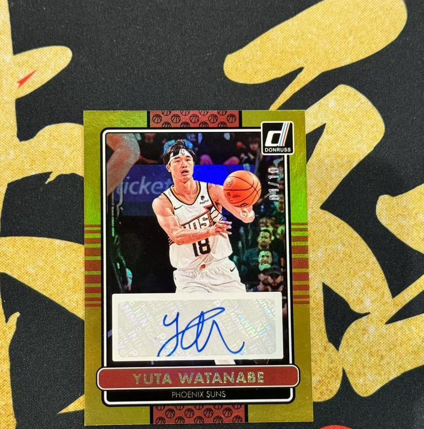 2024-25 Panini Donruss Yuta Watanabe Gold Fold Auto SSP 01/10 Phoenix Suns