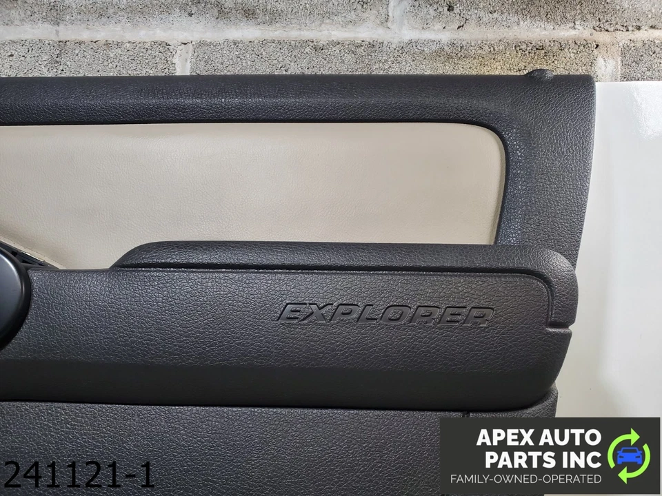 OEM 2007-2010 Ford Explorer Sport Trac FRONT PASSENGER INTERIOR DOOR TRIM PANEL Foto 3 de 4