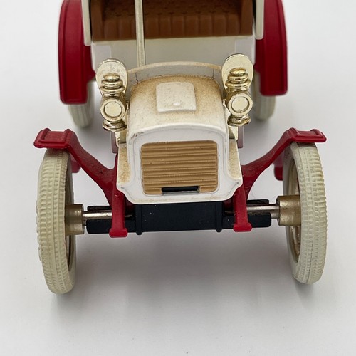 VTG ERTL Replica Diecast 1905 Fords 1st Delivery Car Bank w/ Key 1:25 True Value - Picture 8 of 15
