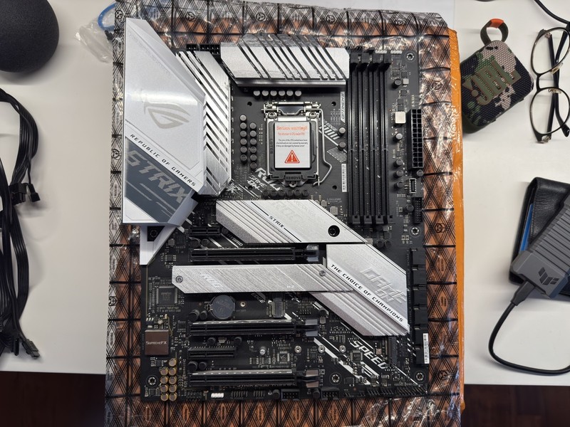 motherboard ROG z490-A Gaming