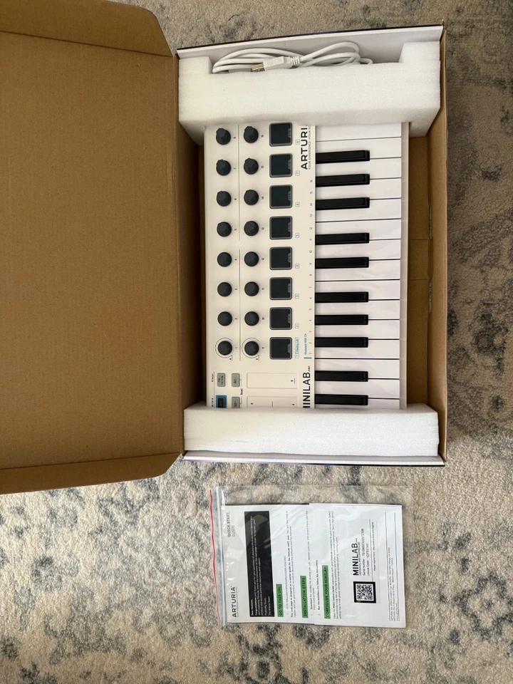 Controlador de teclado fino Arturia 230501 MiniLab MKII 25 - Imagem 2 de 2