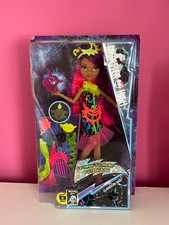 Image of Monster High Electrified Monstrous Hair Ghouls Clawdeen Wolf Doll NRFB NIB