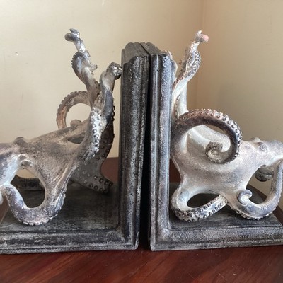 Polyresin Octopus Bookends ~ Set Of 2
