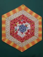 SPRING FLOWER & APPLE TABLE TOPPER HANDMADE NEWLY MADE ONE OF A KIND LOT 1