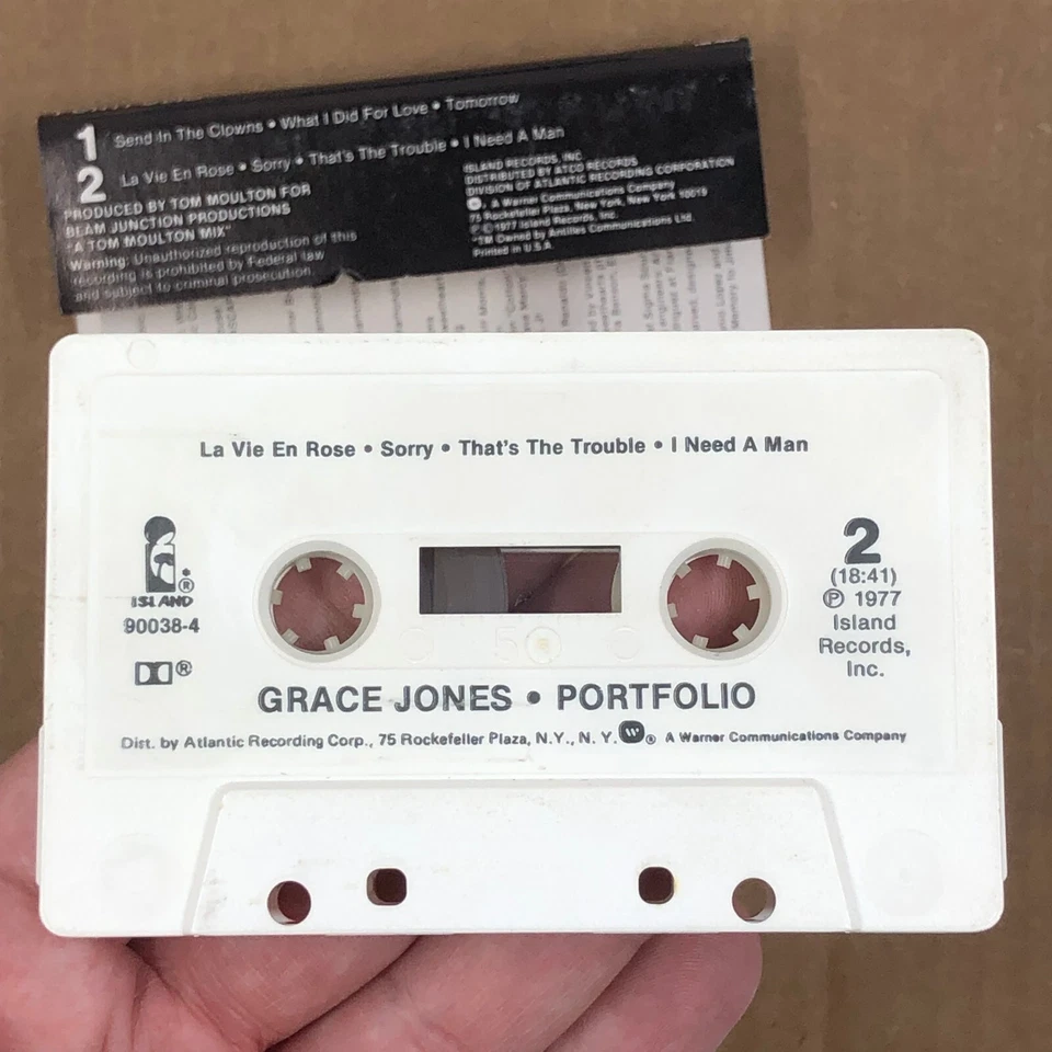 GRACE JONES Cassette Tape 70s Funk Disco PORTFOLIO I NEED A MAN Foto 3 de 4