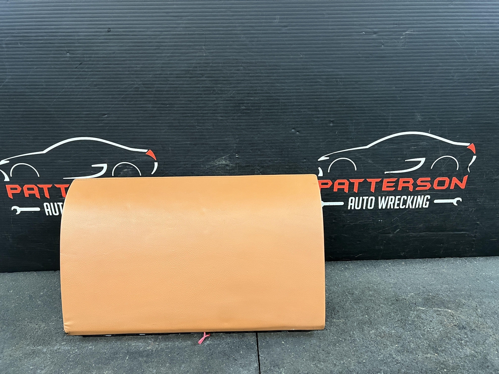 03-08 MASERATI QUATTROPORT GLOVE BOX STORAGE COMPARTMENT BROWN