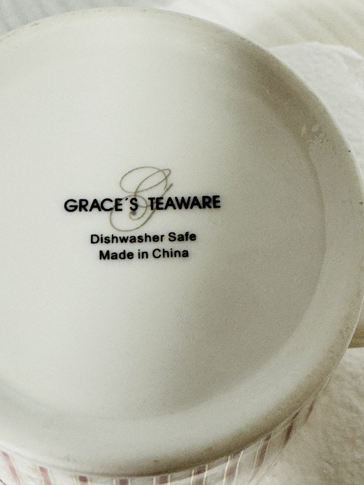 GRACE'S TEAWARE MUG White with Red & gold stripes Coffee Porcelain New 14oz