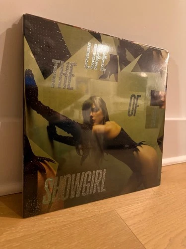 Taylor Swift The Life Of A Showgirl: Shiny Bug Wintergreen Onyx Marbled Vinyl