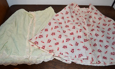 2 x True Vintage Frisier-Umhang DDR 1960er Jahren