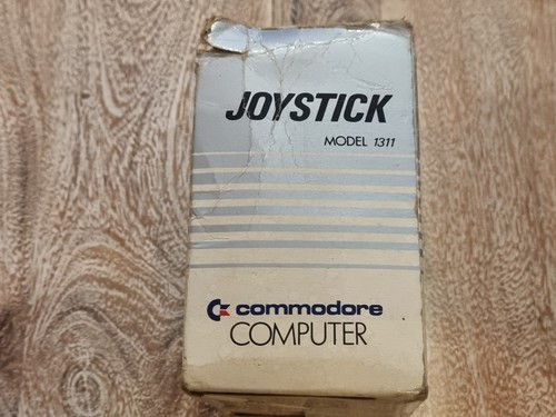 Joystick Commodore 1311 Originale - Foto 2 di 6