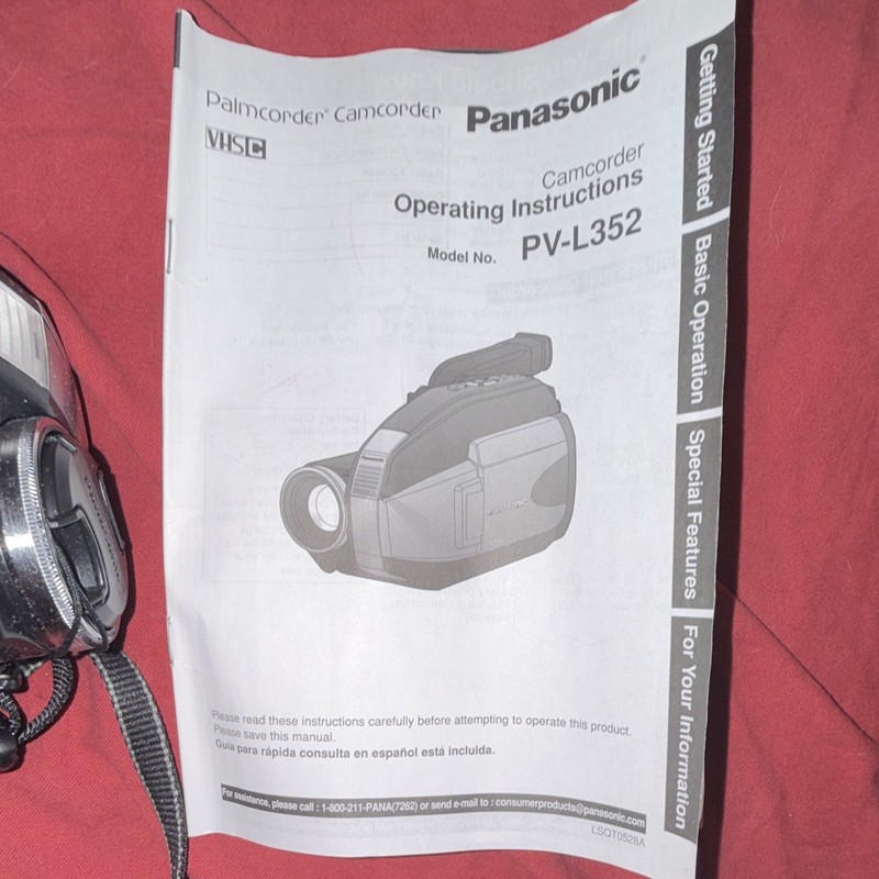 Panasonic Palmcorder PV-L352 VHS-C Camcorder 20x/700x 2.5" LCD w/ Charger