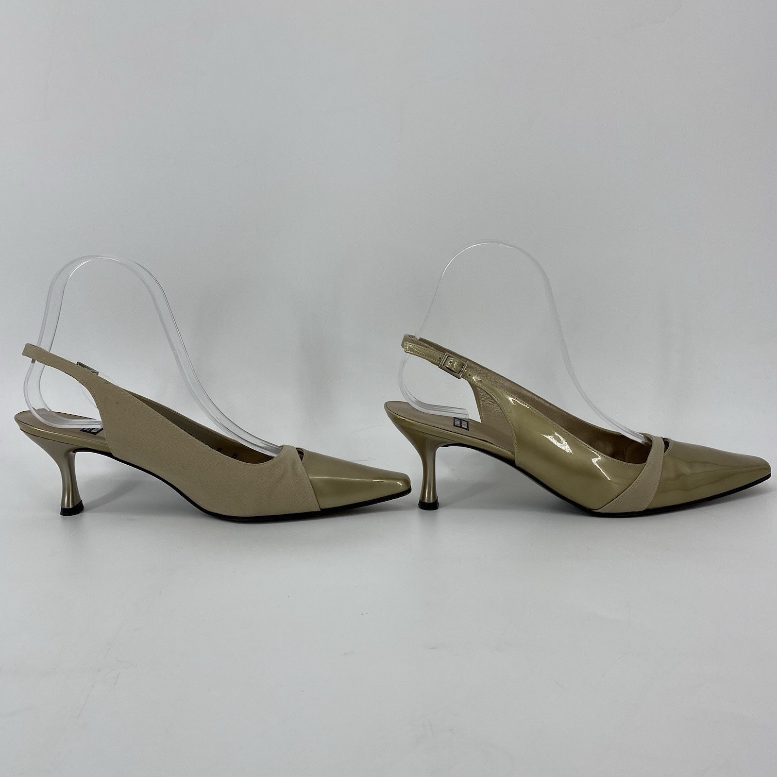 Stuart Weitzman Preowned Womens Gold/Tan heels sling back size 8 EUC