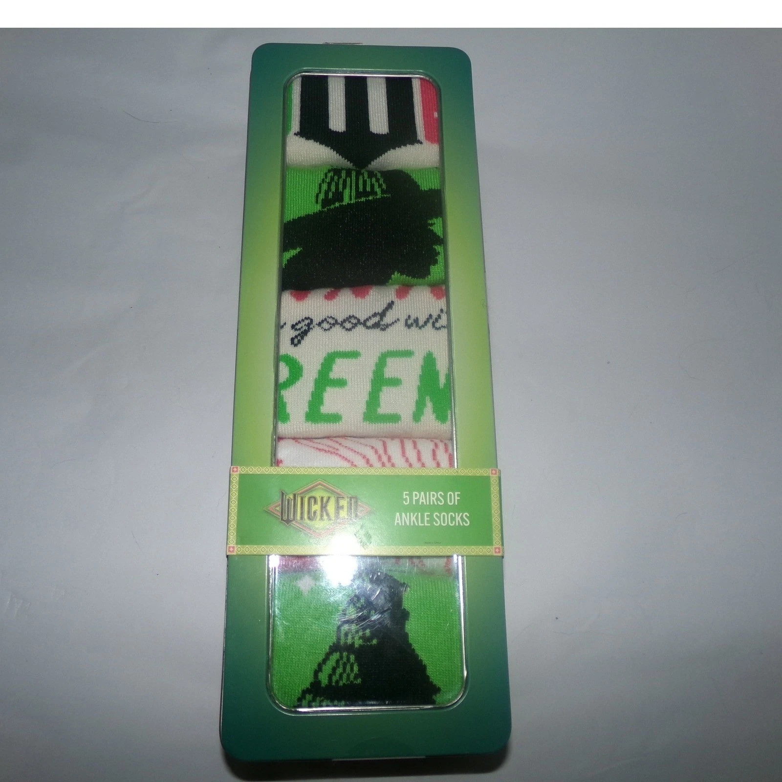 Wicked The Musical 5 Pairs Ankle Socks in Collector Tin Pink Green Broadway NWT
