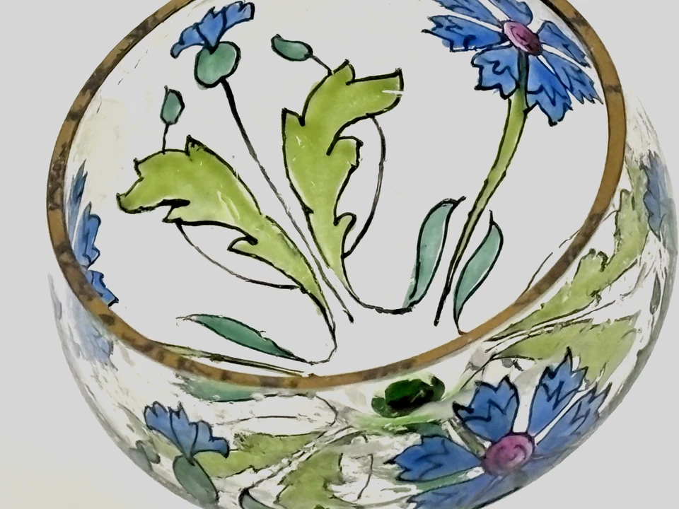 Copas de vino Theresienthal (6) Art Nouveau, sopladas a mano, antiguas con flores azules Foto 3 de 4