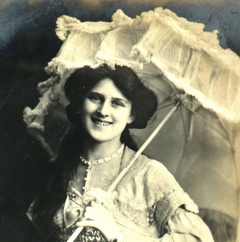 Miss Zena Dare RPPC Postkarte antik Schauspielerin Sonnenschirm Halskette ziemlich süß