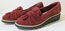 Women's Clarks Sharon Dasher knotted slip on loafer Aubergine suede sz 5.5