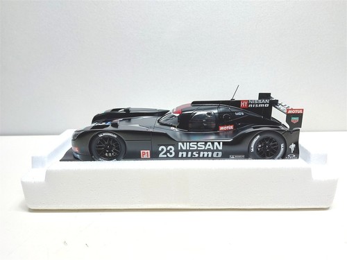 Nissan GT-R LM Nismo Test Car del 2015 - 1/18 Autoart Limited Ed. 1500 pcs - Imagen 5 de 9
