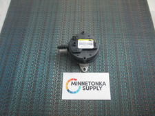 Lennox Armstrong Air 47K17 Pressure Switch Honeywell 45695-001 NEW!