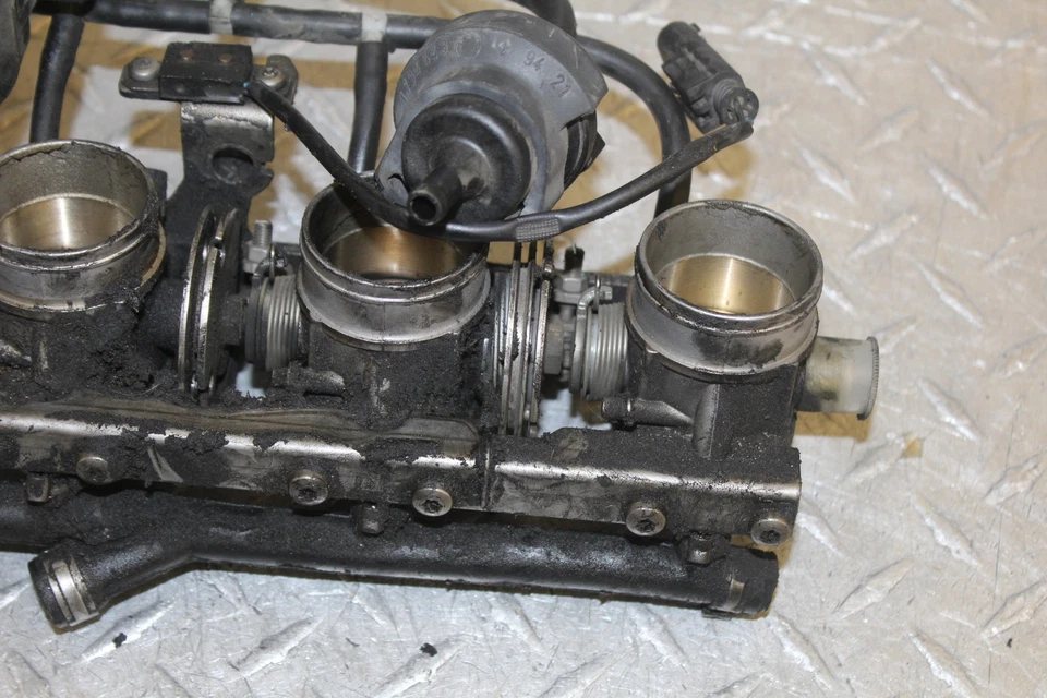 2003 BMW K1200LT K 1200 LT THROTTLE BODIES - Image 3 of 4