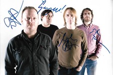 Mudhoney band autographs signed 20x30 cm picture