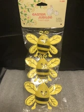 Easter Jubilee 3-D Insect Accents Bee Plastic Eggs To Fill Snap Together