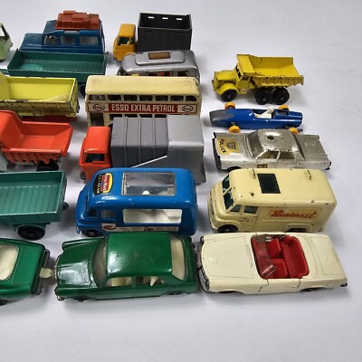 LOT RARE 23 OLD VINTAGE LESNEY MATCHBOX CARS VEHICLES VANS TRUCKS