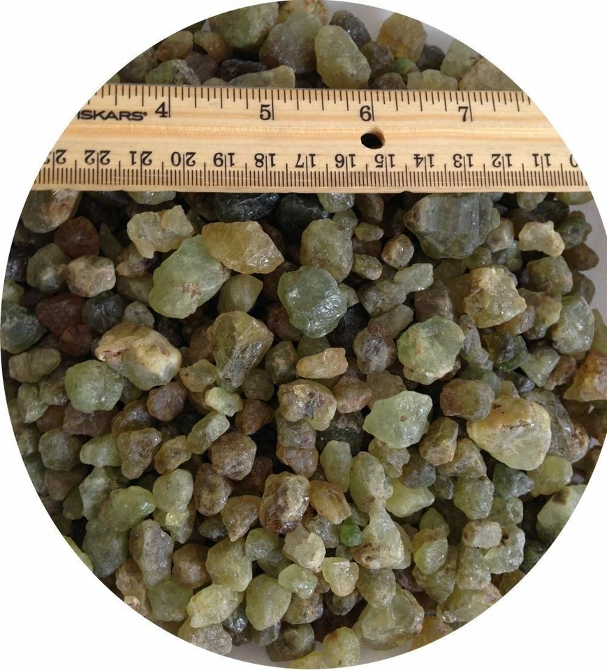 50 carats Rough green garnet From Mali bg001, best deal in the market - Image 3 of 4