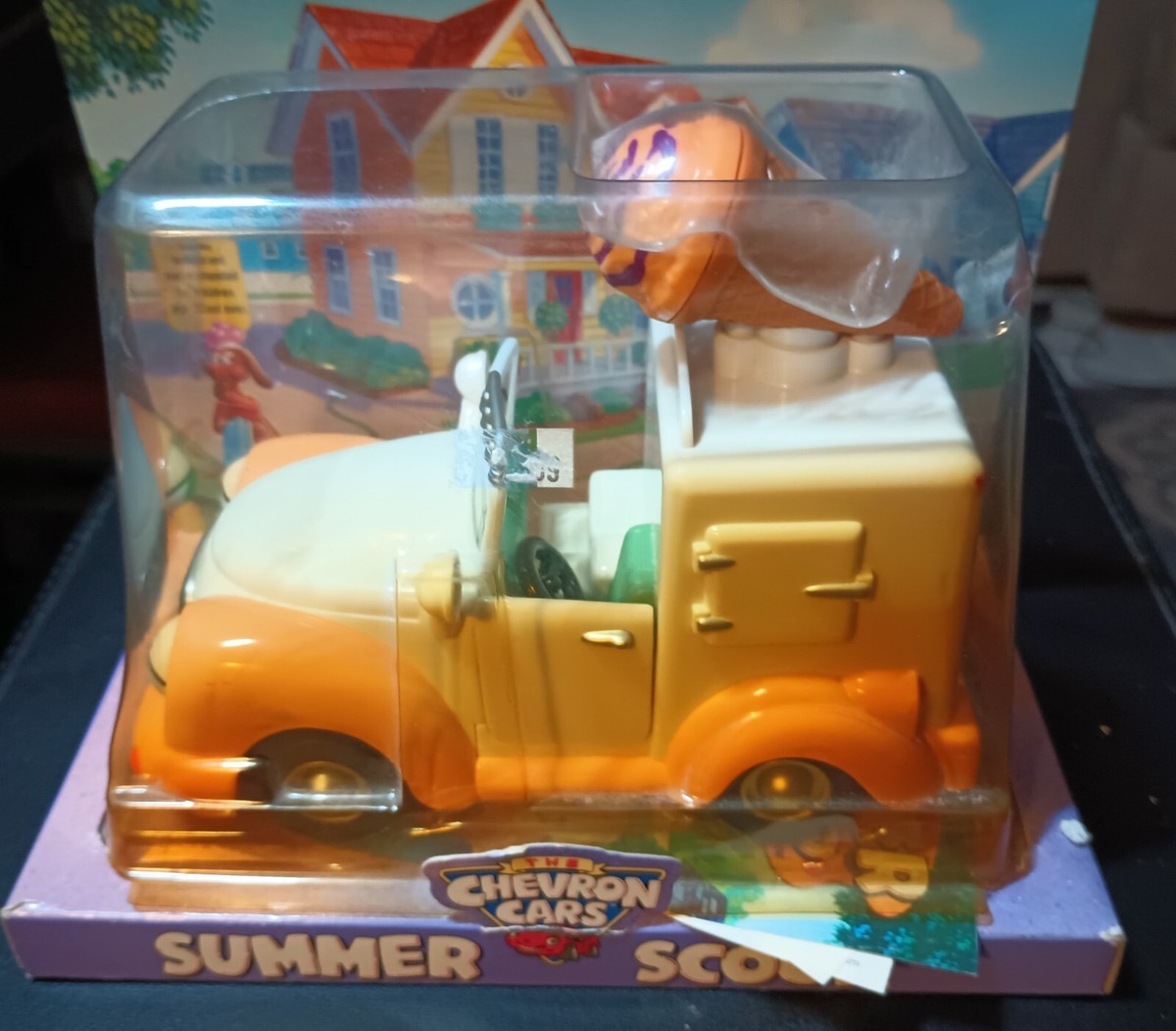 SUMMER SCOOP Chevron Cars In Package 2003 NIB | eBay