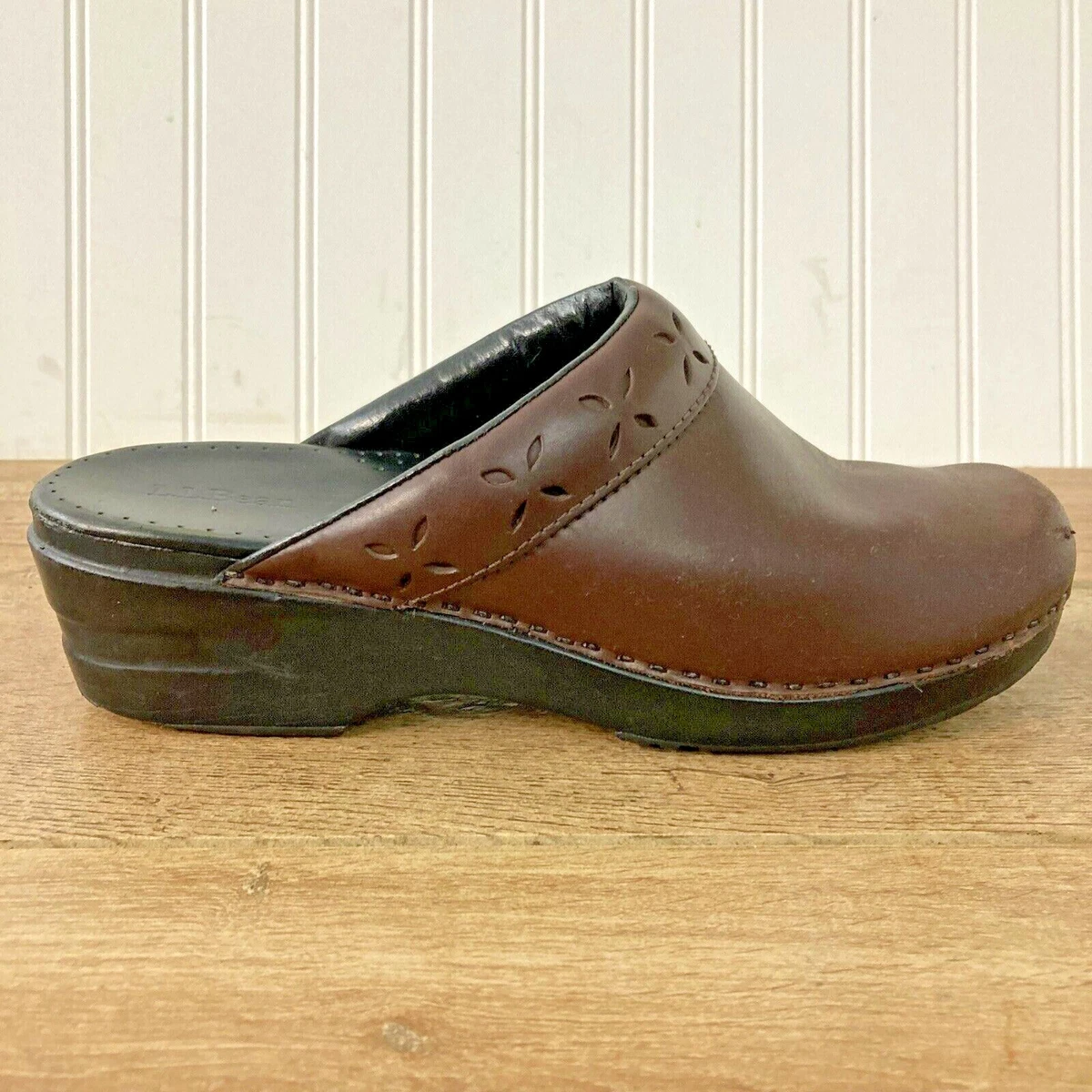 LL BEAN Women s Size 9.5 Brown Leather Slip On Casual Mule Clogs